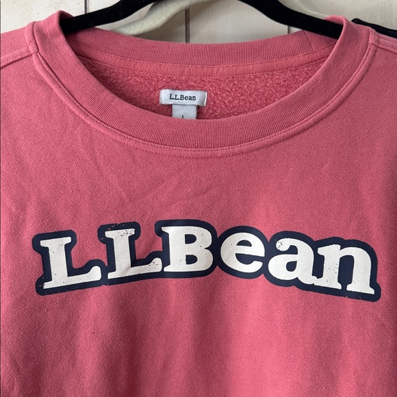 L.L. Bean Coral Fleece Crewneck Sweatshirt - Picture 4 of 4